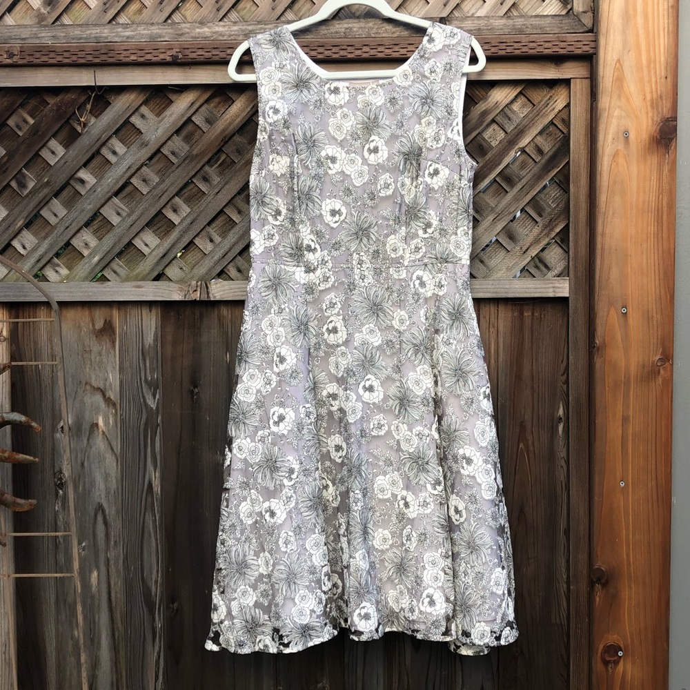 ESHAKTI FLORAL DRESS WITH POCKETS
